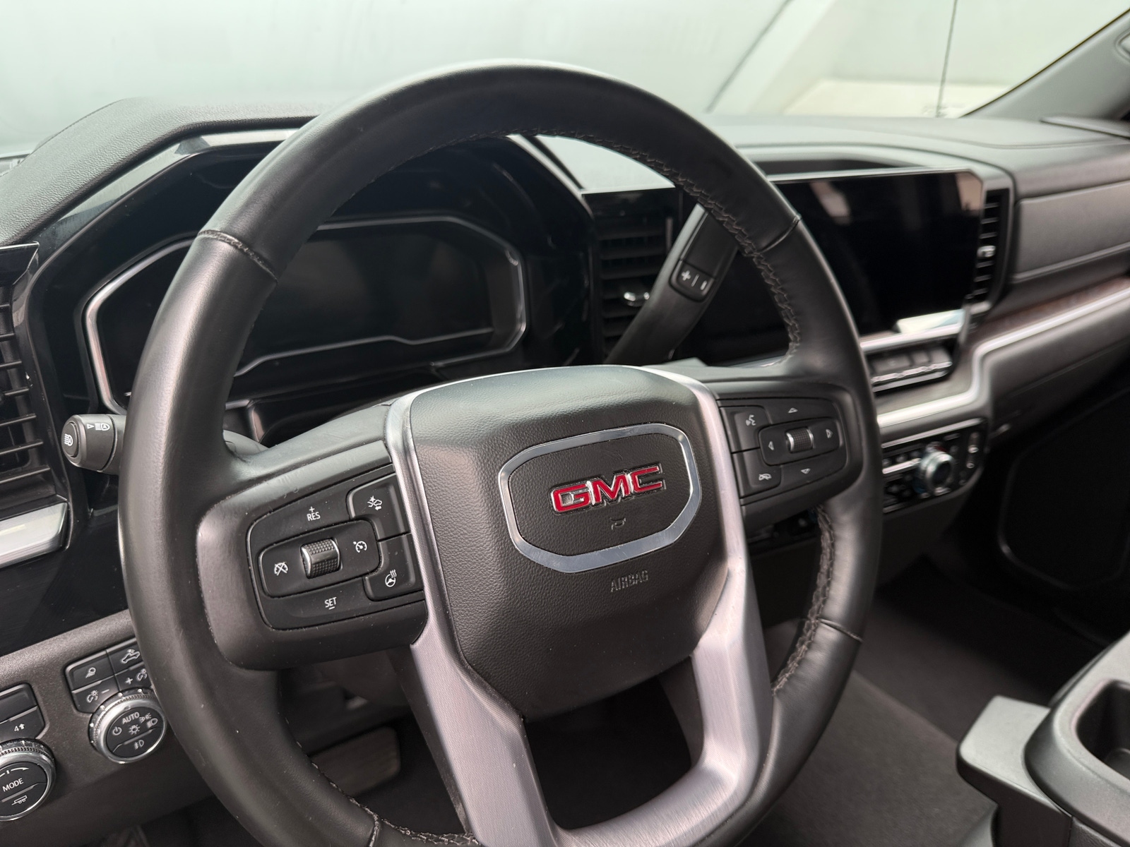 Thumbnail: 2025 GMC Sierra 1500 - 4