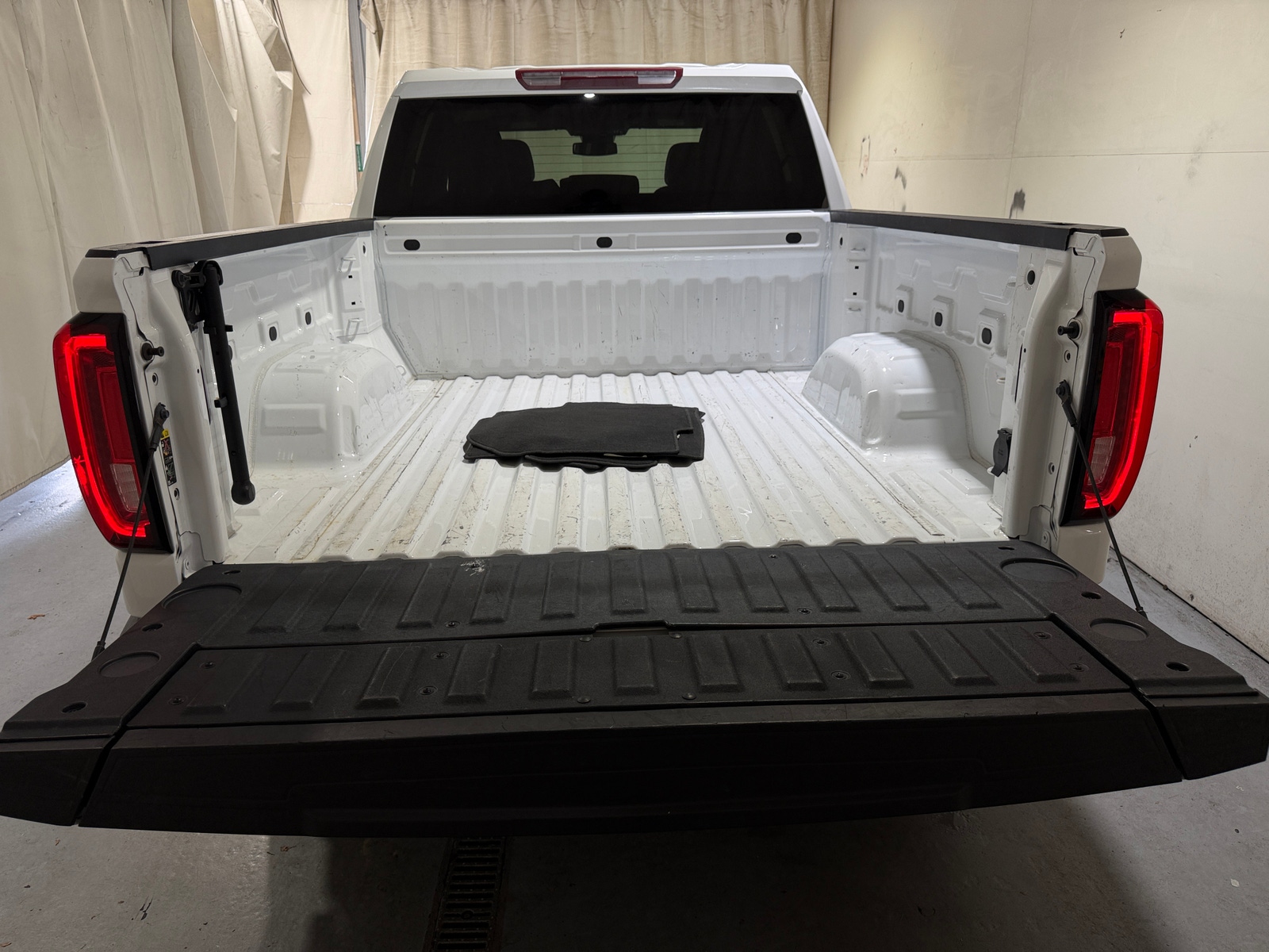 Thumbnail: 2025 GMC Sierra 1500 - 6