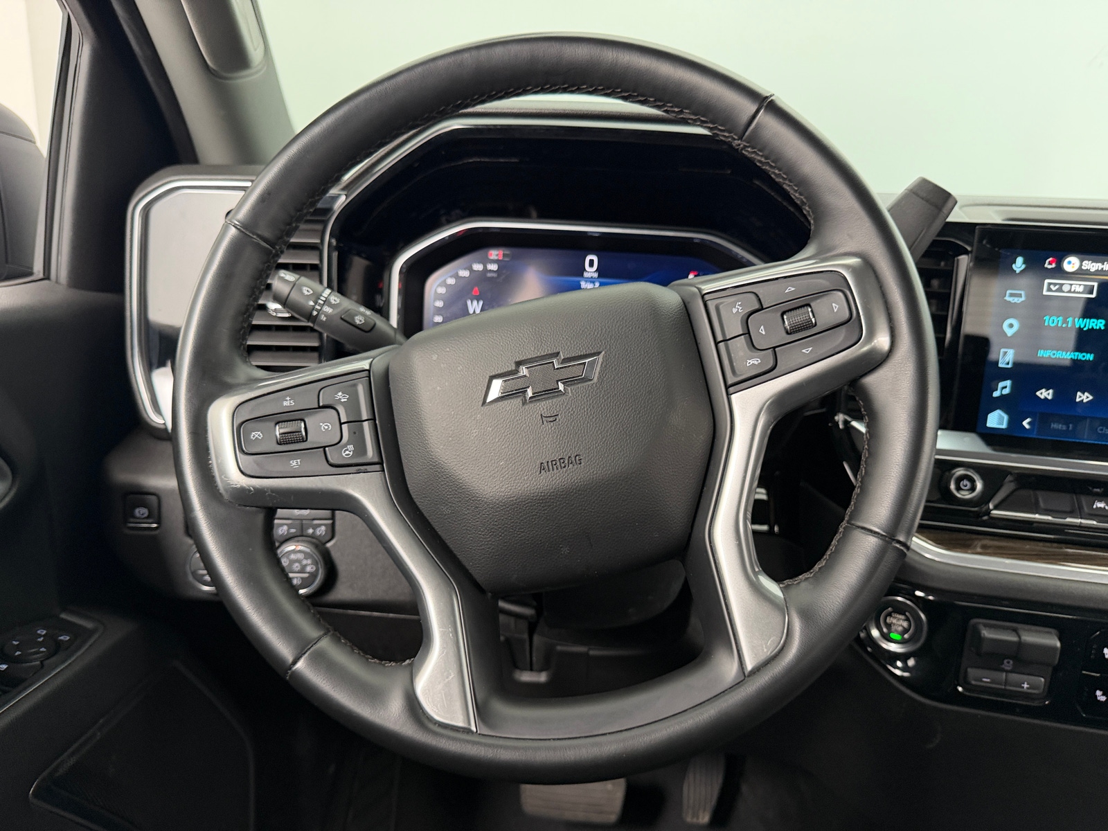 Thumbnail: 2026 Chevrolet Silverado 1500 - 5