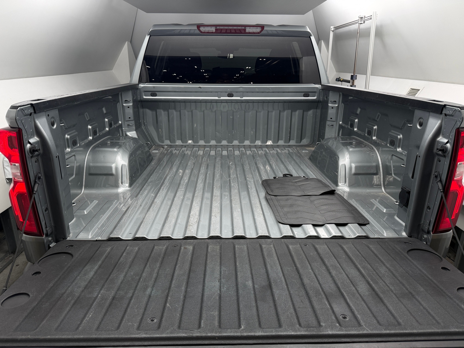 Thumbnail: 2026 Chevrolet Silverado 1500 - 7