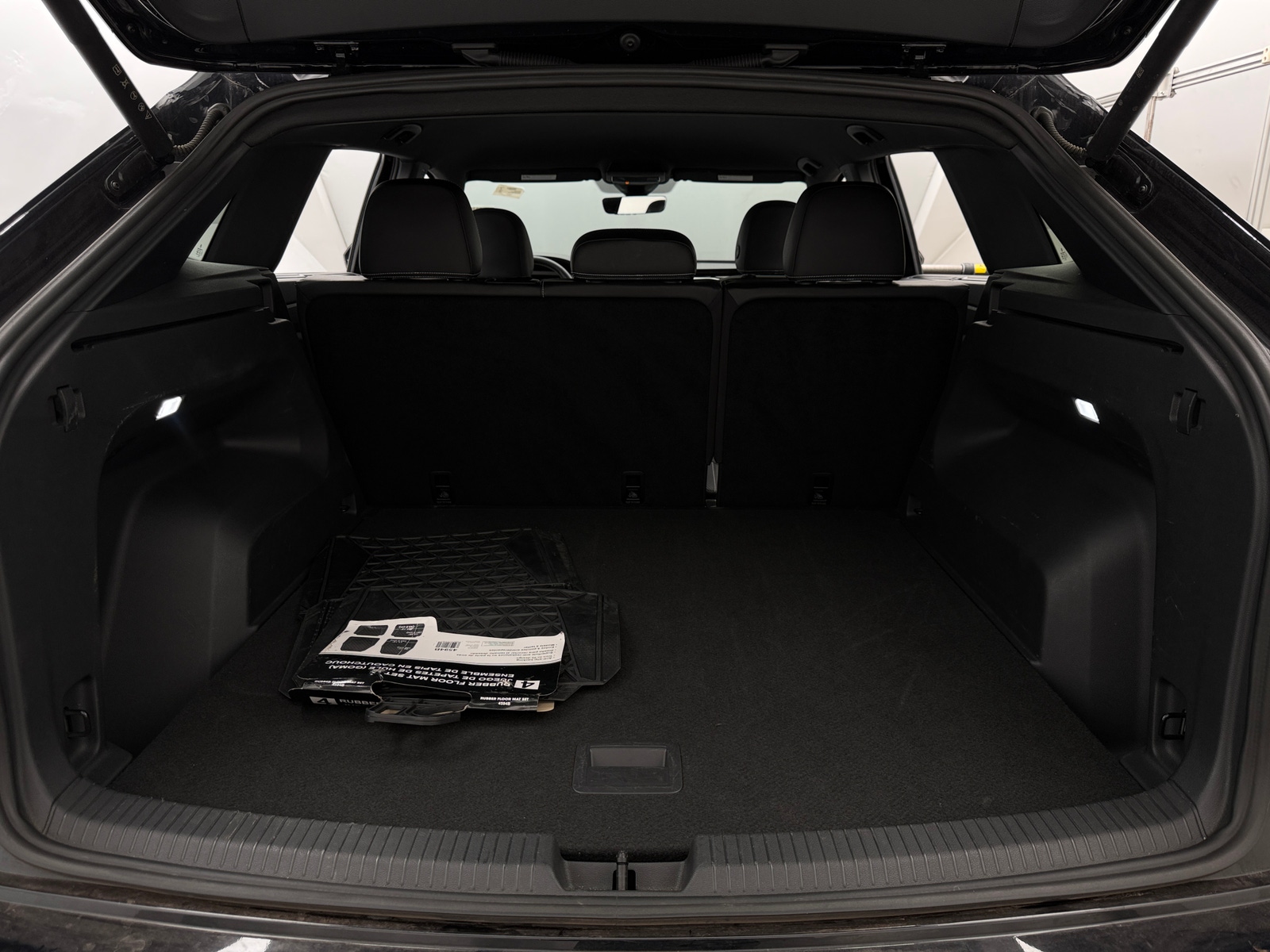 Thumbnail: 2026 Volkswagen Atlas - 7