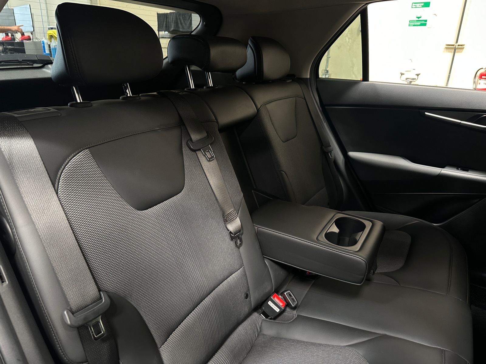 Thumbnail: 2023 Kia Niro - 5
