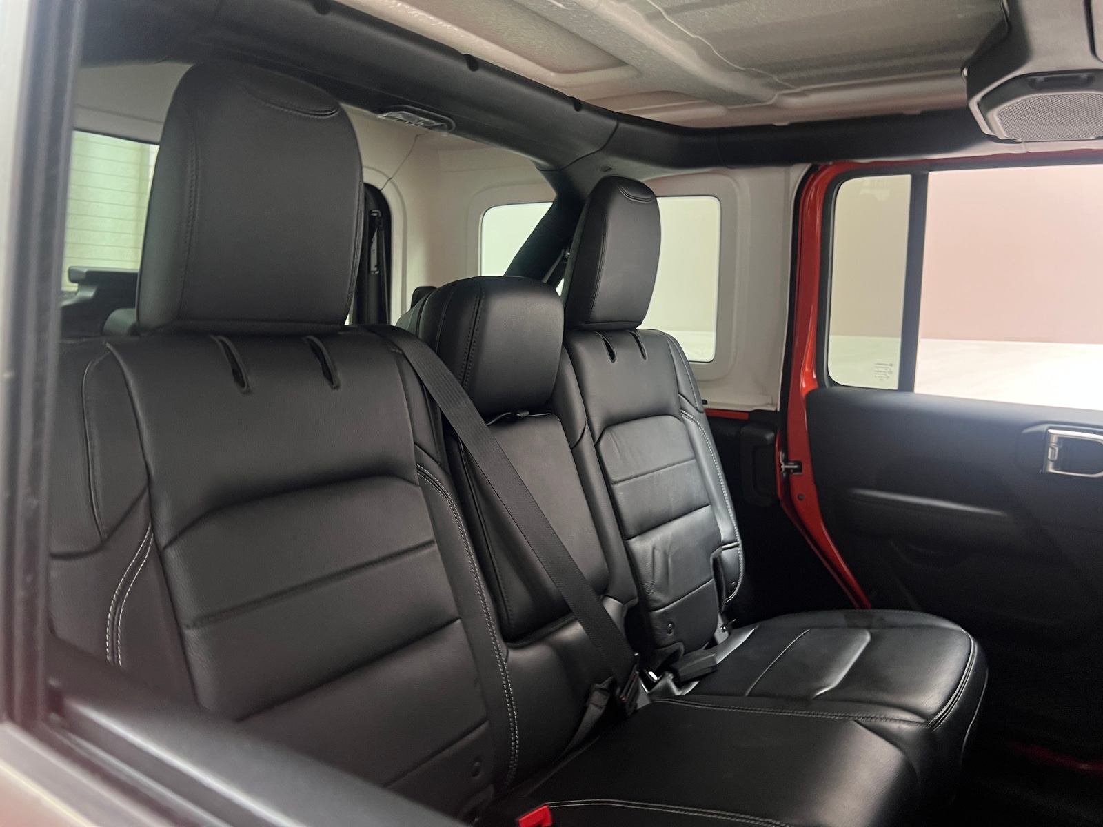 Thumbnail: 2018 Jeep Wrangler - 5