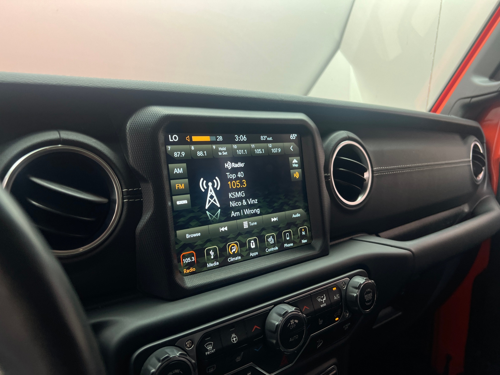 Thumbnail: 2018 Jeep Wrangler - 3
