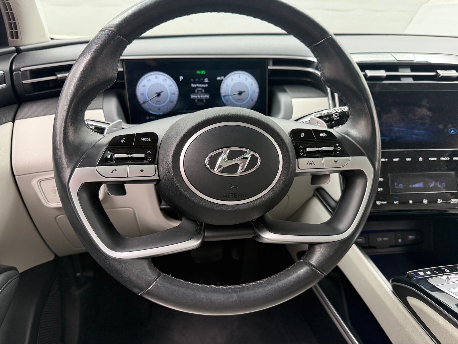 Thumbnail: 2023 Hyundai Tucson - 4