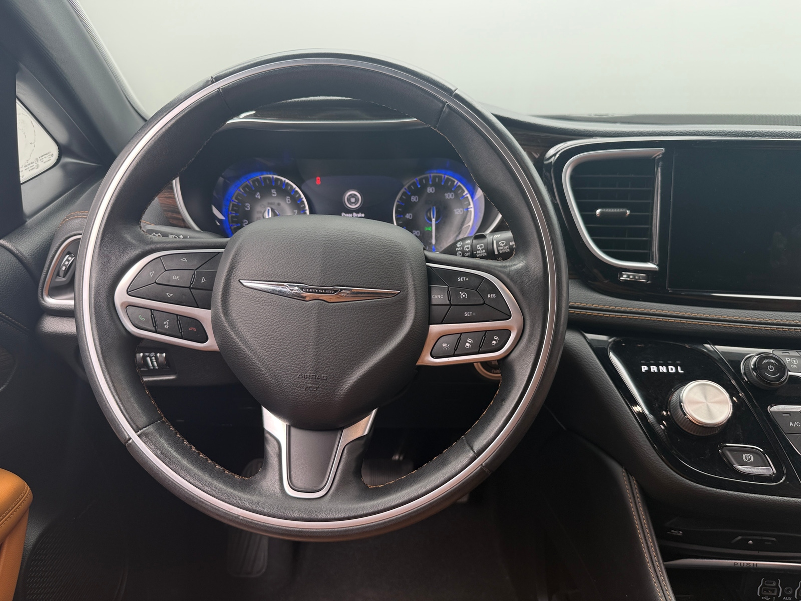 Thumbnail: 2021 Chrysler Pacifica - 4