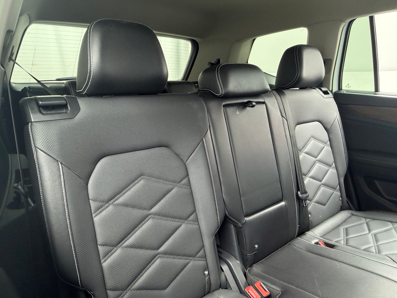 Thumbnail: 2024 Volkswagen Atlas - 6