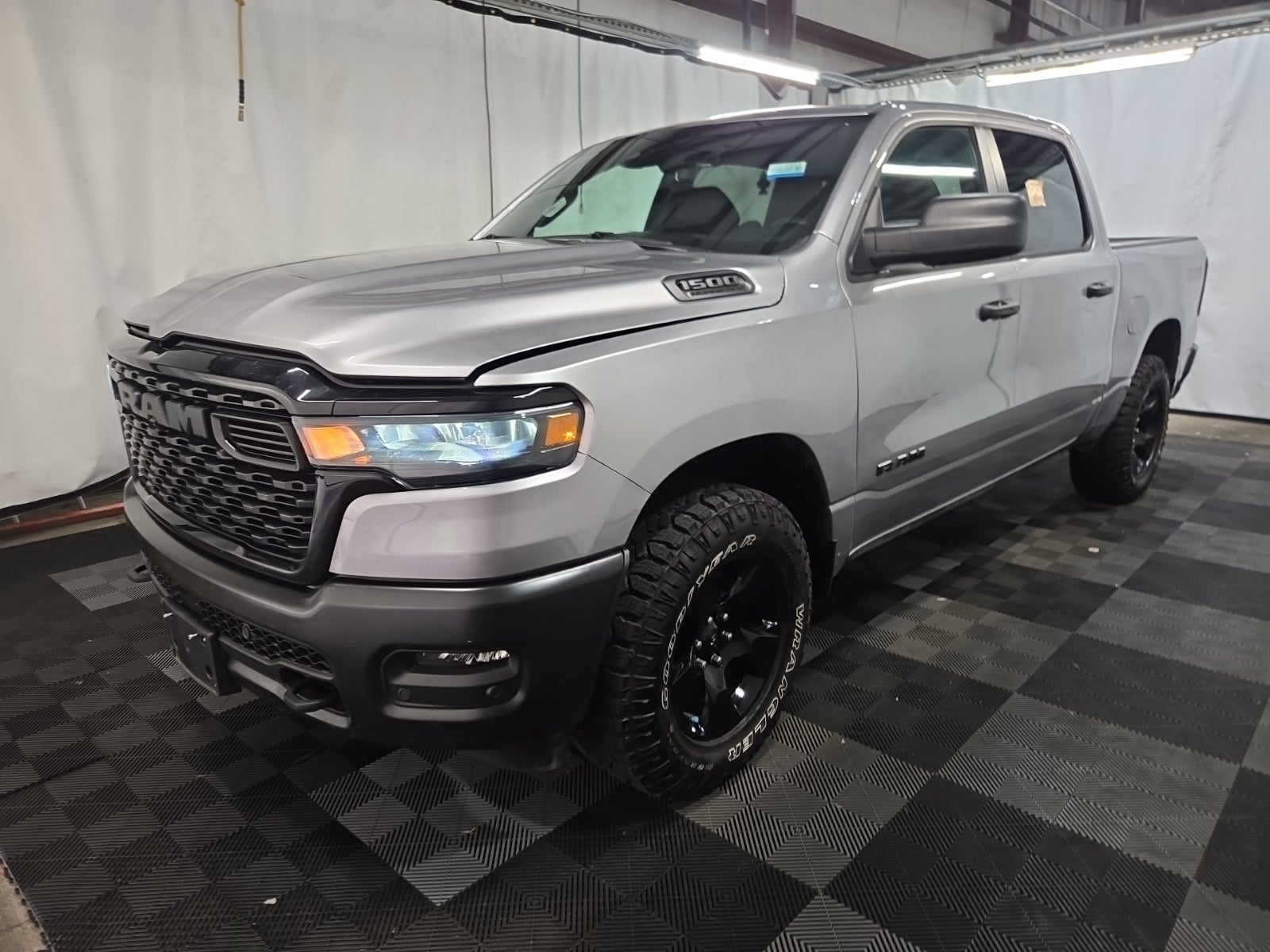2026 Ram 1500 Warlock 4x4 Crew Cab 5'7" Box