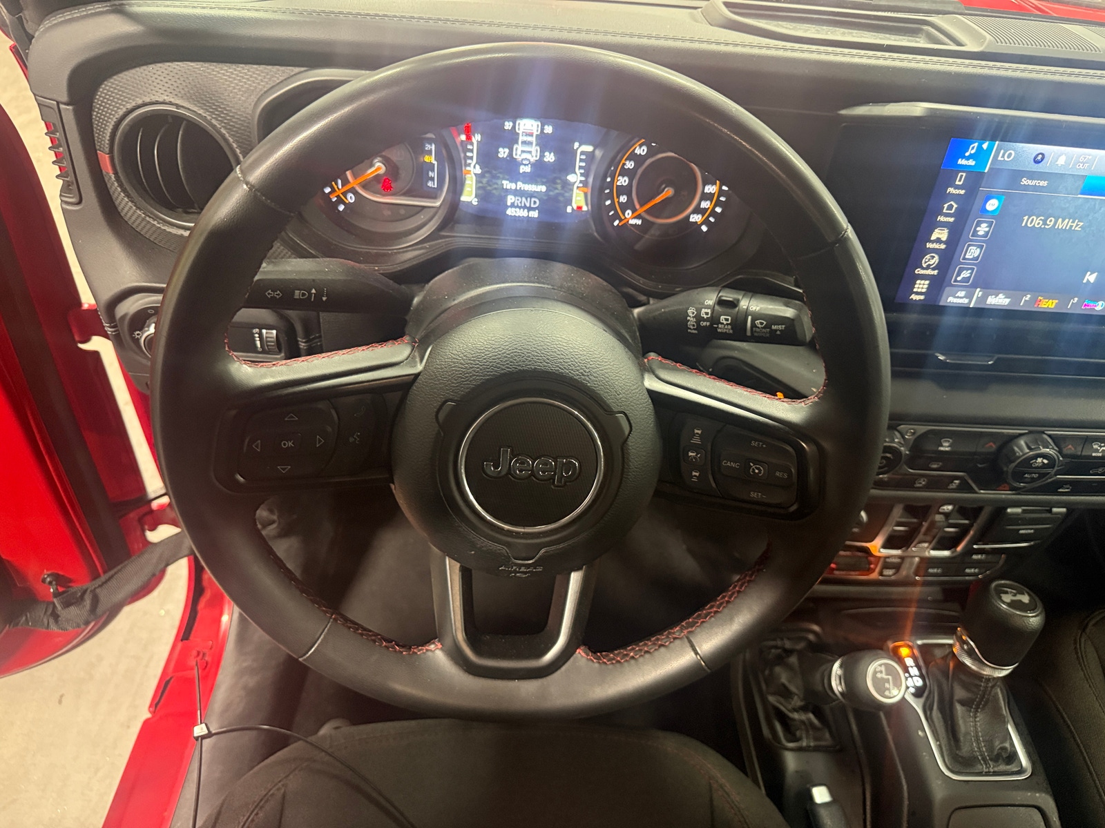 Thumbnail: 2024 Jeep Wrangler - 5