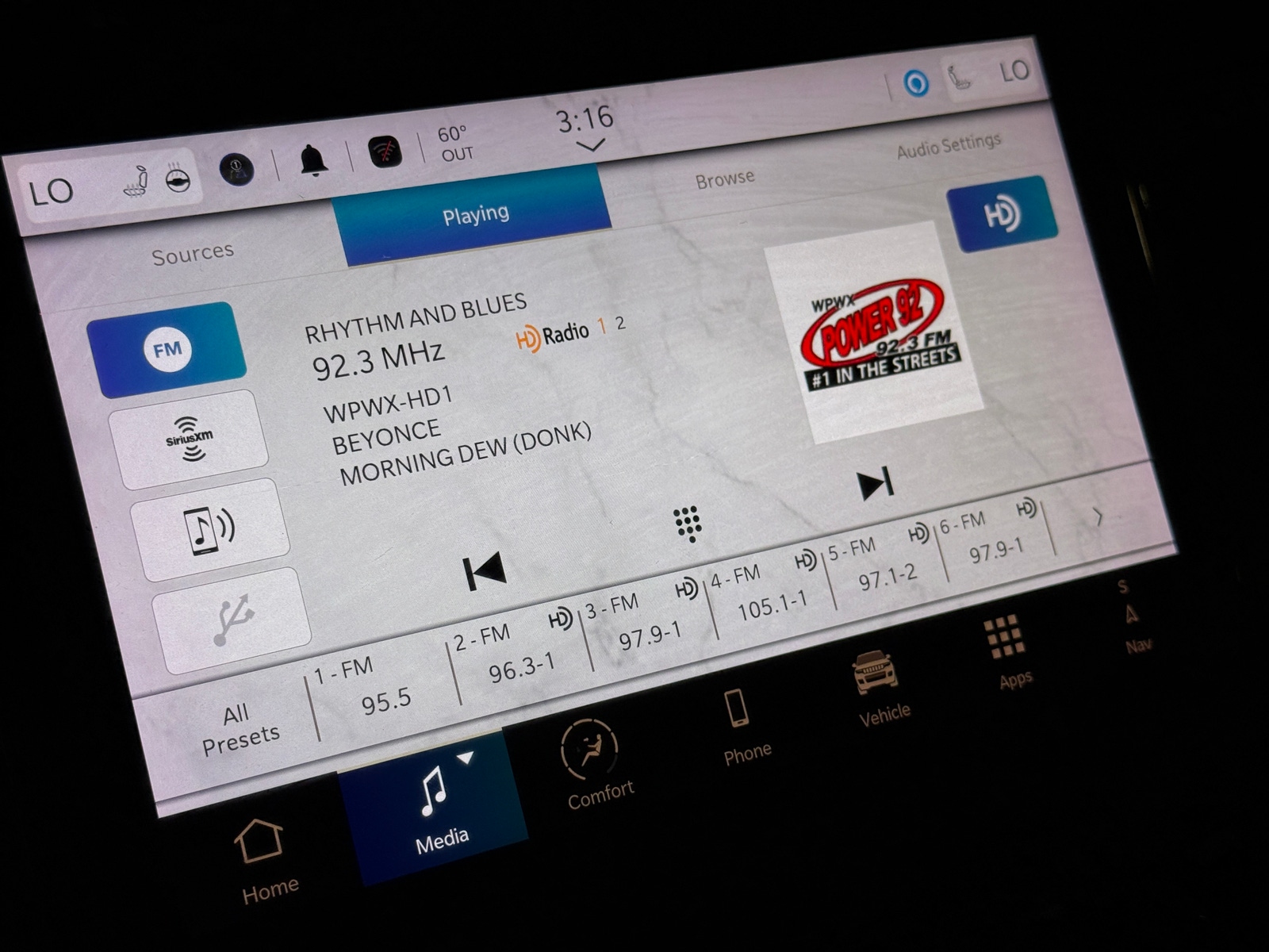 Thumbnail: 2023 Jeep Grand Cherokee L - 3