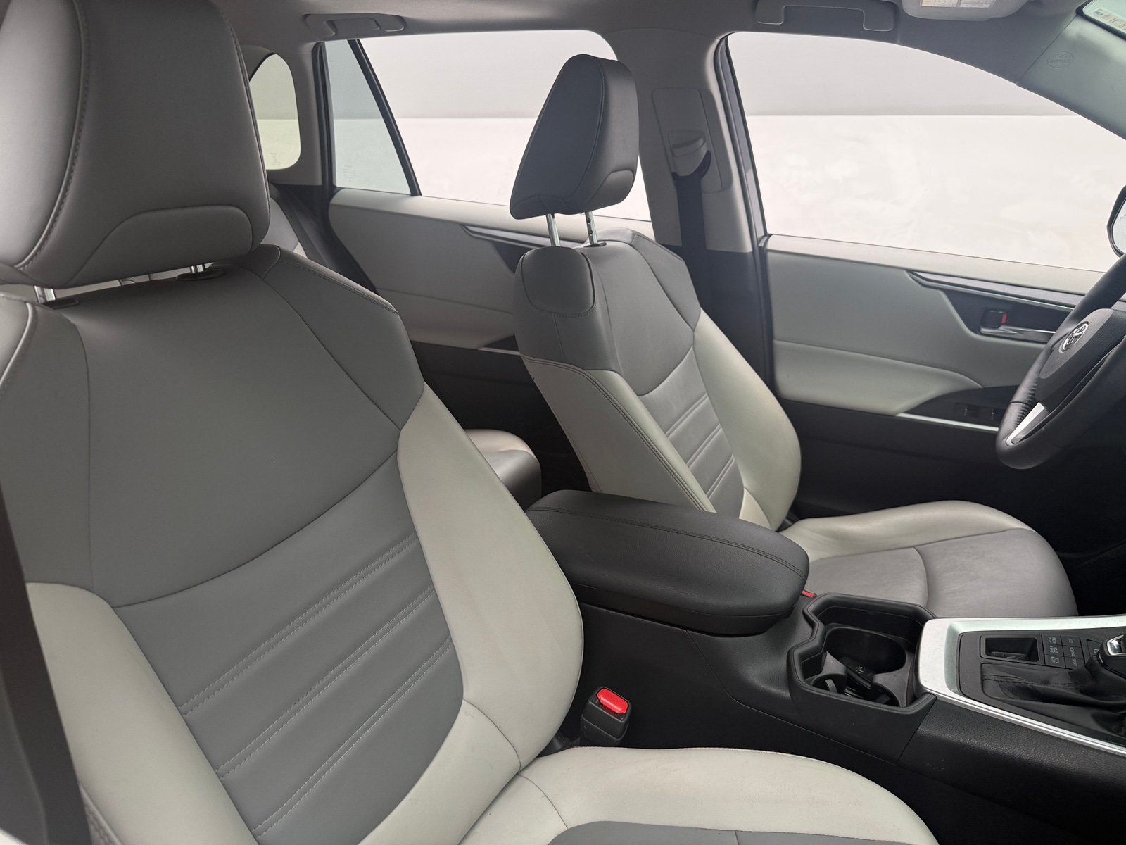 Thumbnail: 2021 Toyota RAV4 - 2