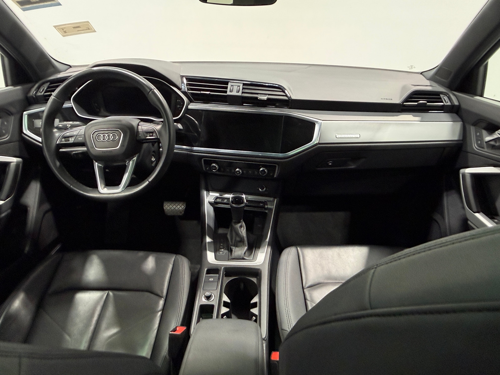 Thumbnail: 2025 Audi Q3 - 3