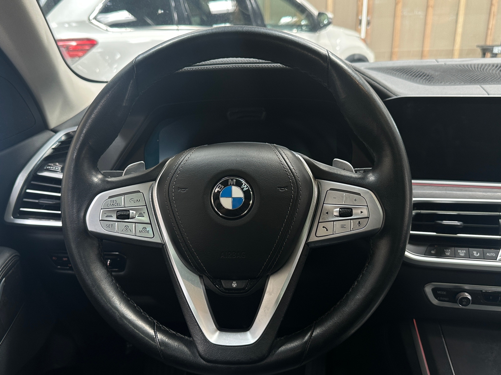 Thumbnail: 2022 BMW X7 - 4