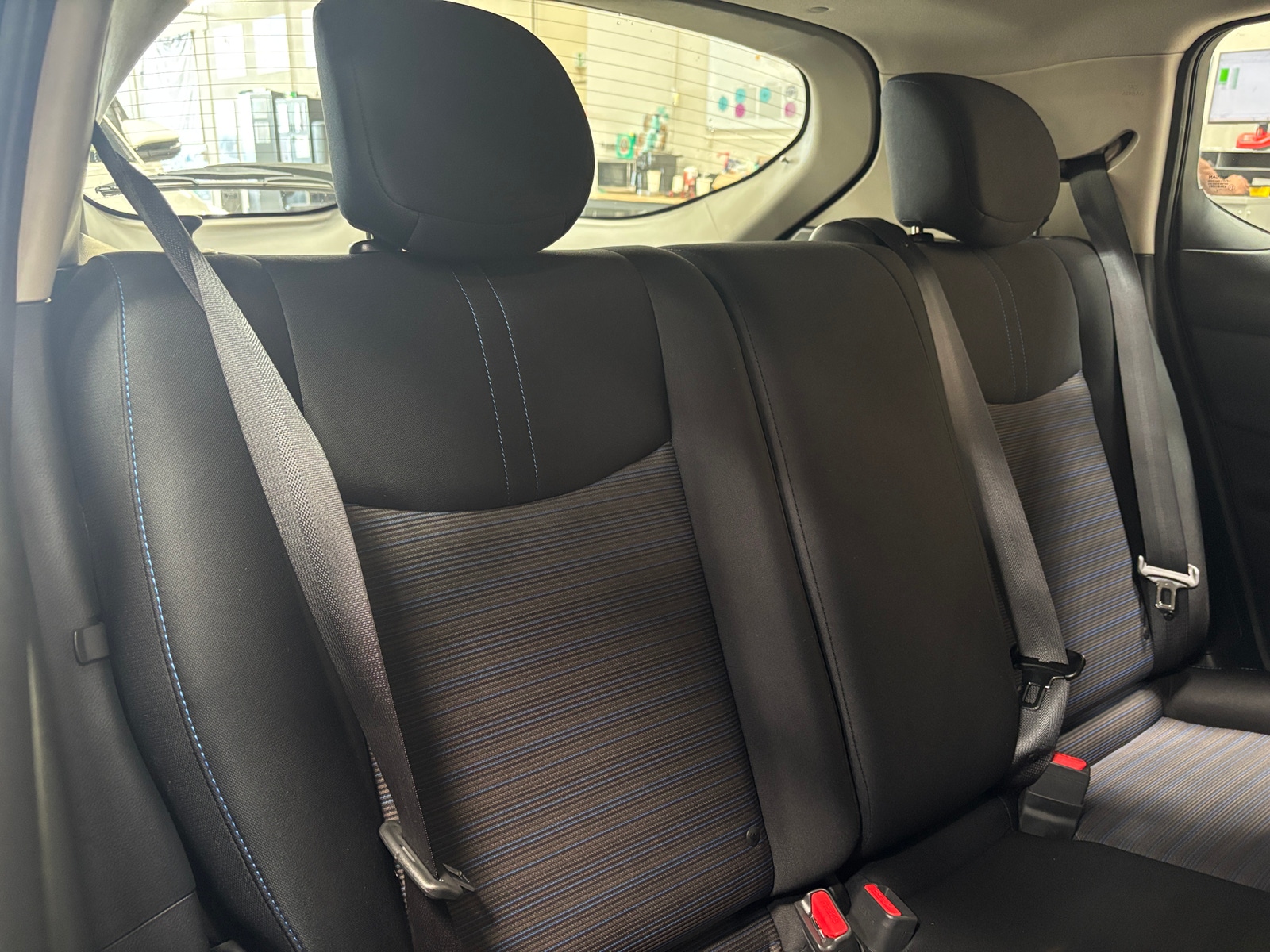 Thumbnail: 2019 Nissan Leaf - 6