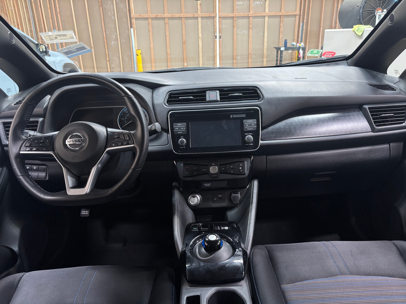 Thumbnail: 2019 Nissan Leaf - 3