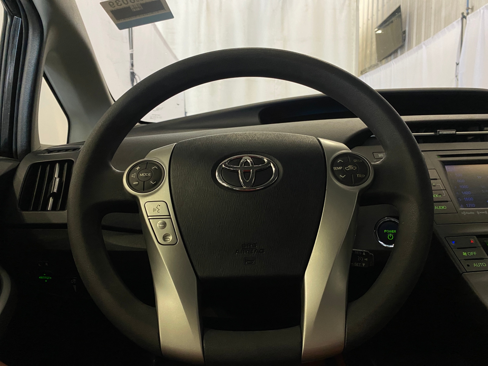 Thumbnail: 2012 Toyota Prius - 5