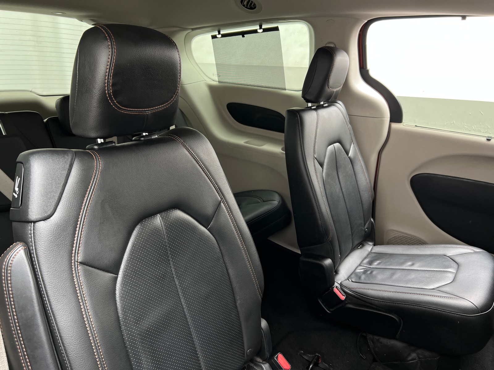 Thumbnail: 2018 Chrysler Pacifica - 5