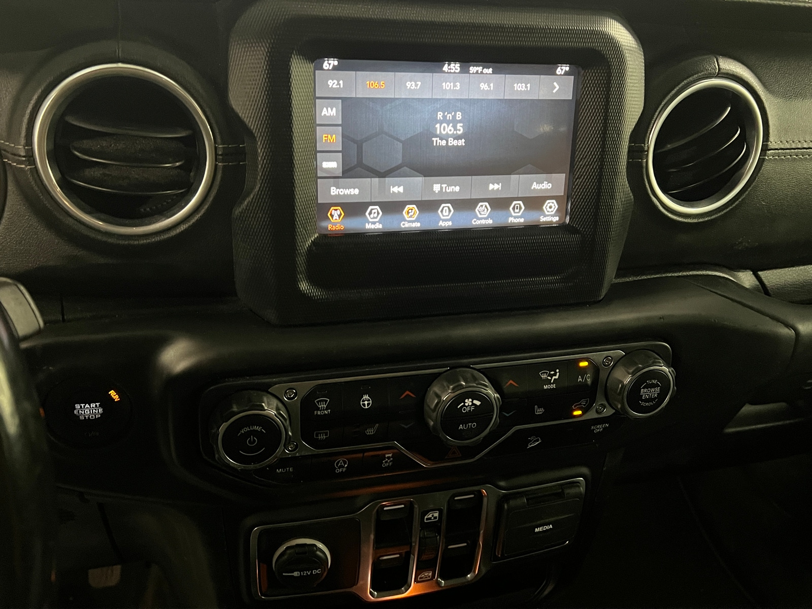 Thumbnail: 2018 Jeep Wrangler - 3