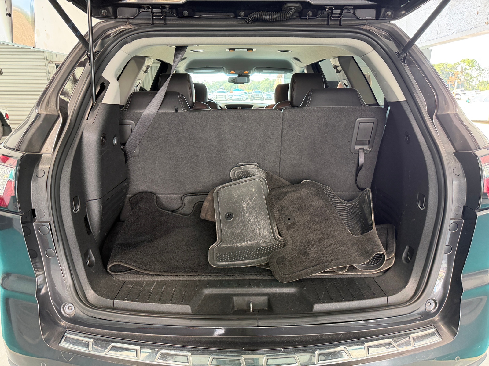 Thumbnail: 2017 Chevrolet Traverse - 6