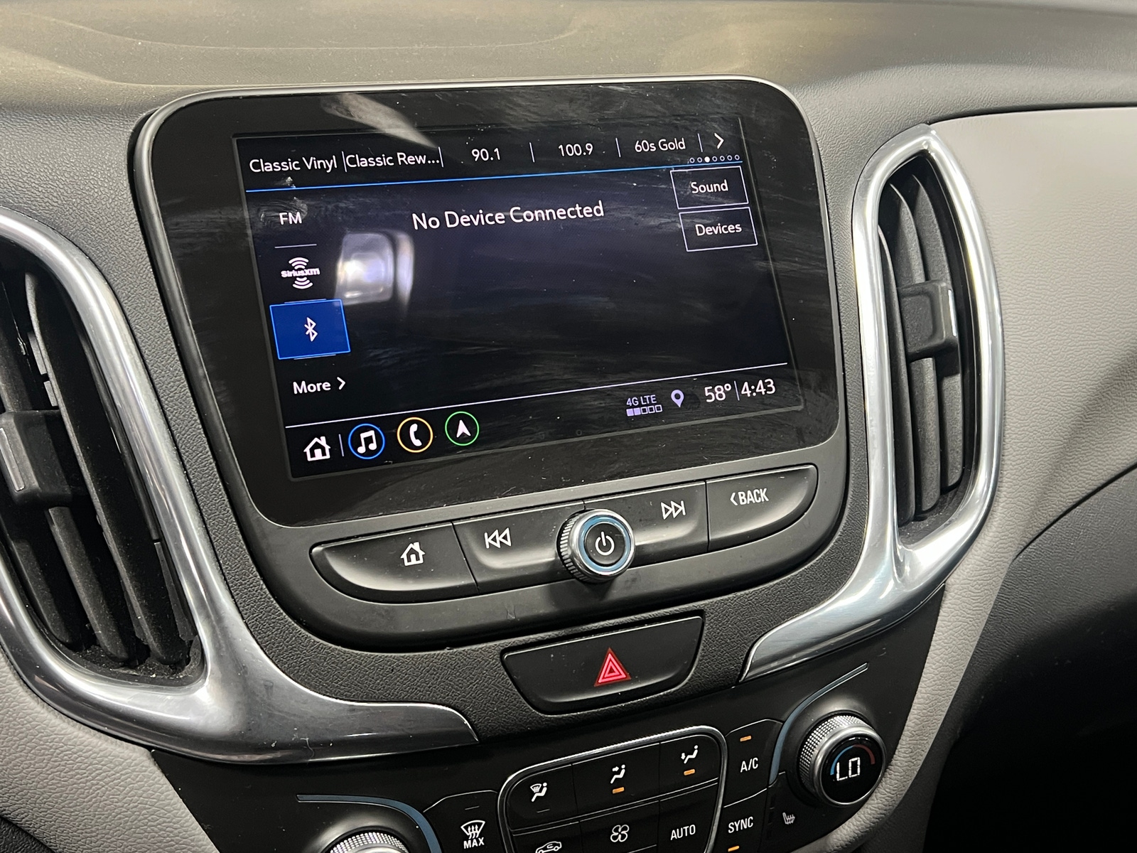 Thumbnail: 2020 Chevrolet Equinox - 4