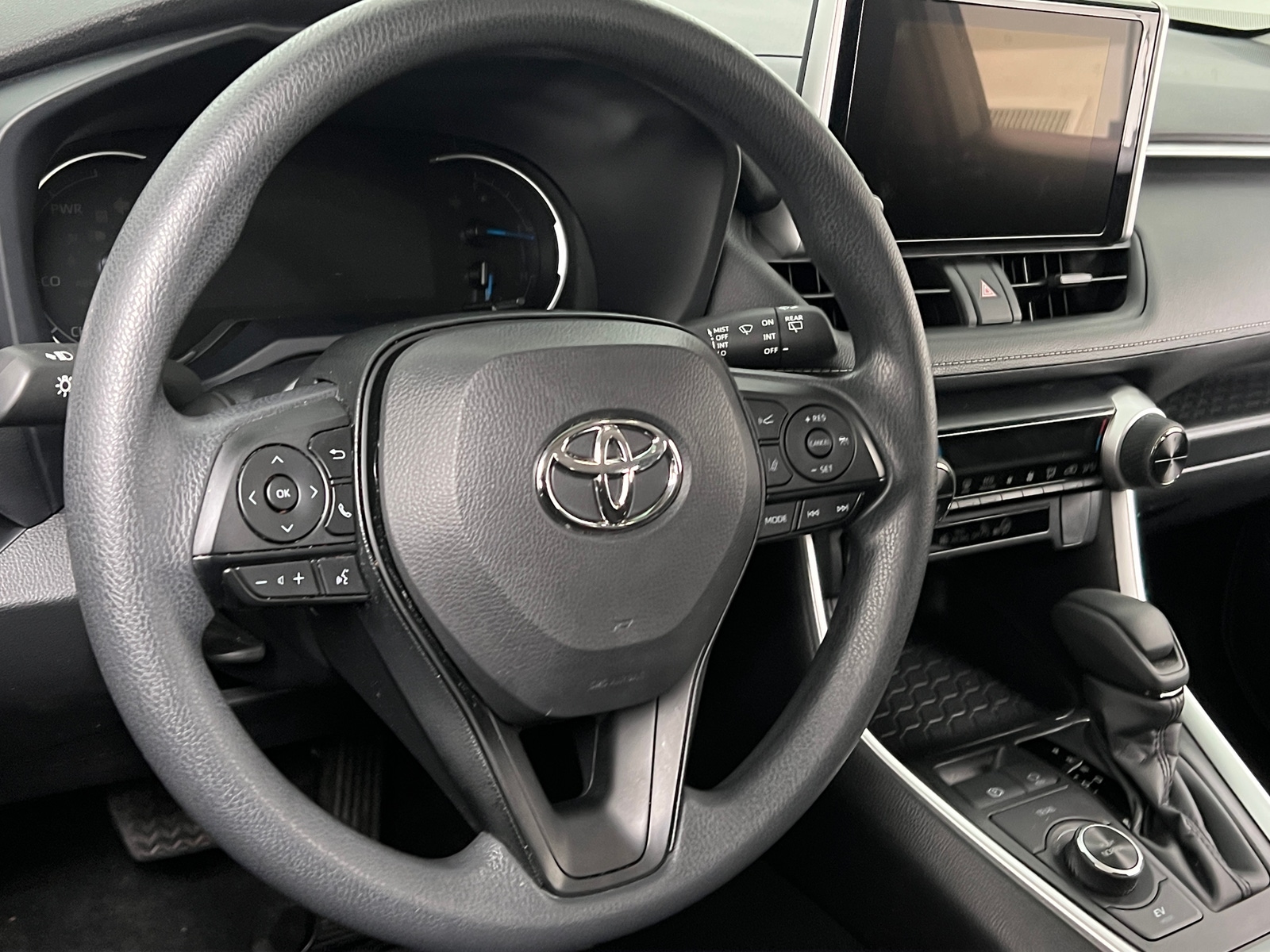 Thumbnail: 2025 Toyota RAV4 - 5