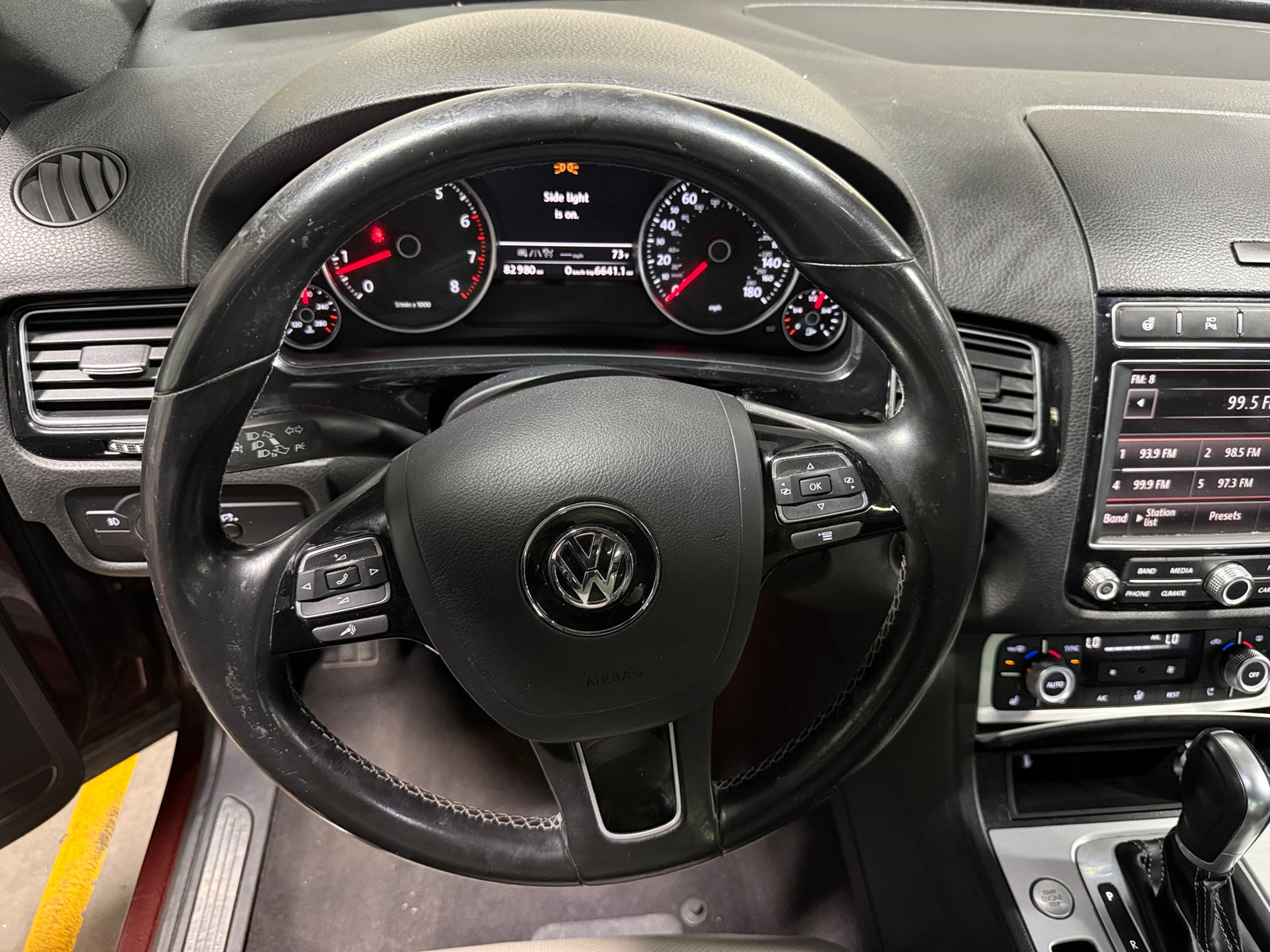 Thumbnail: 2017 Volkswagen Touareg - 4