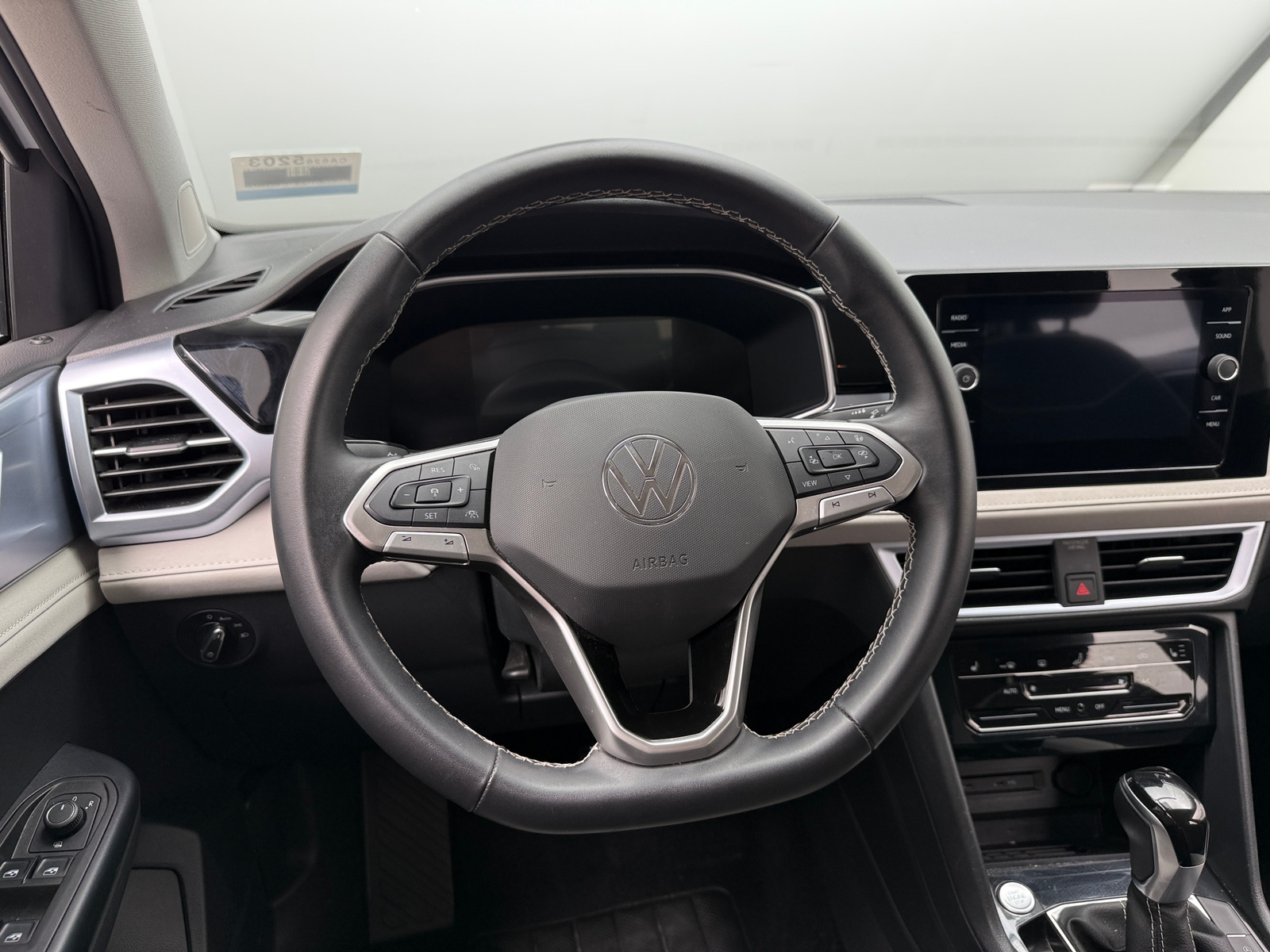 Thumbnail: 2025 Volkswagen Taos - 5