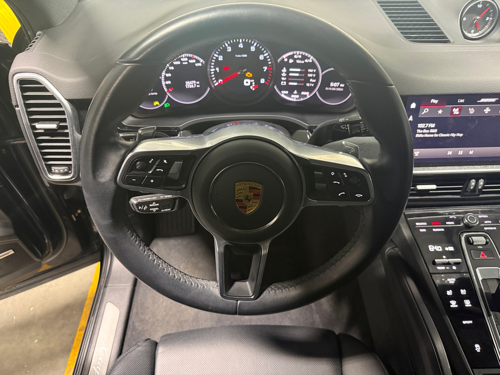 Thumbnail: 2022 Porsche Cayenne - 5