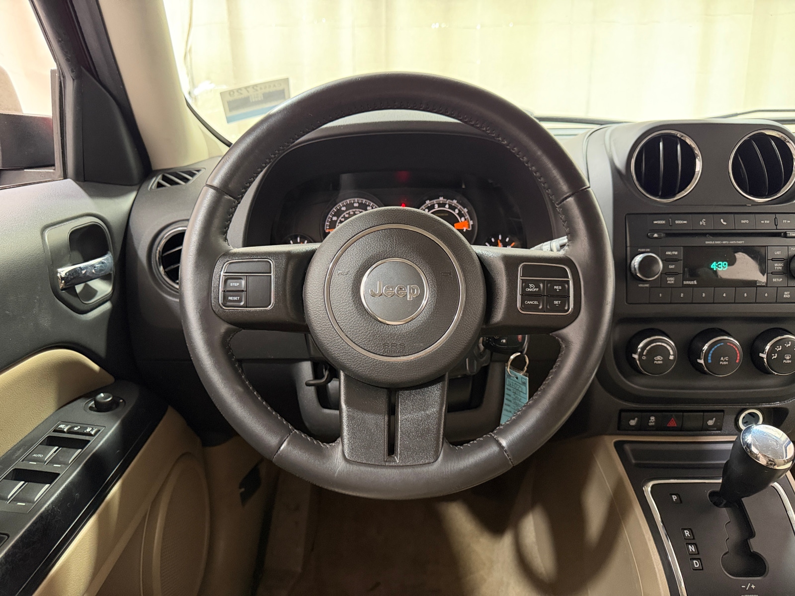 Thumbnail: 2017 Jeep Patriot - 5