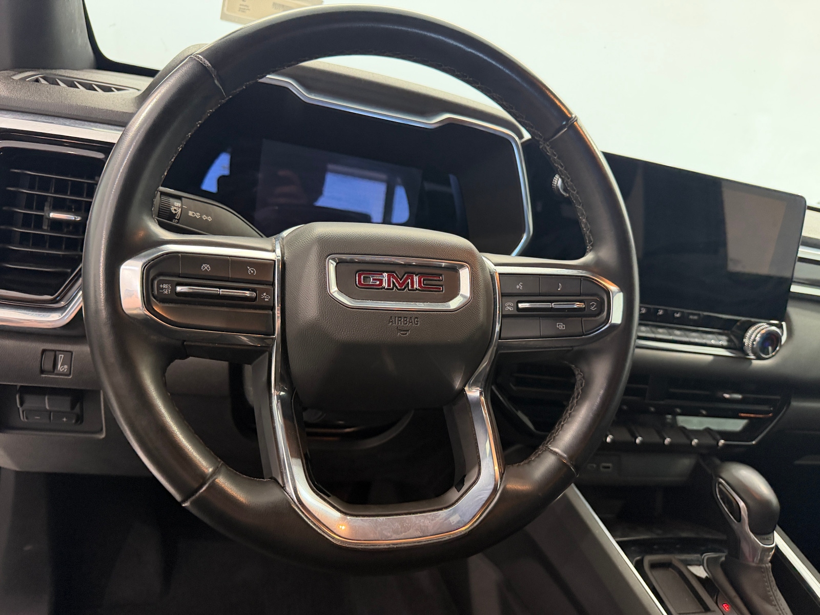 Thumbnail: 2023 GMC Canyon - 4