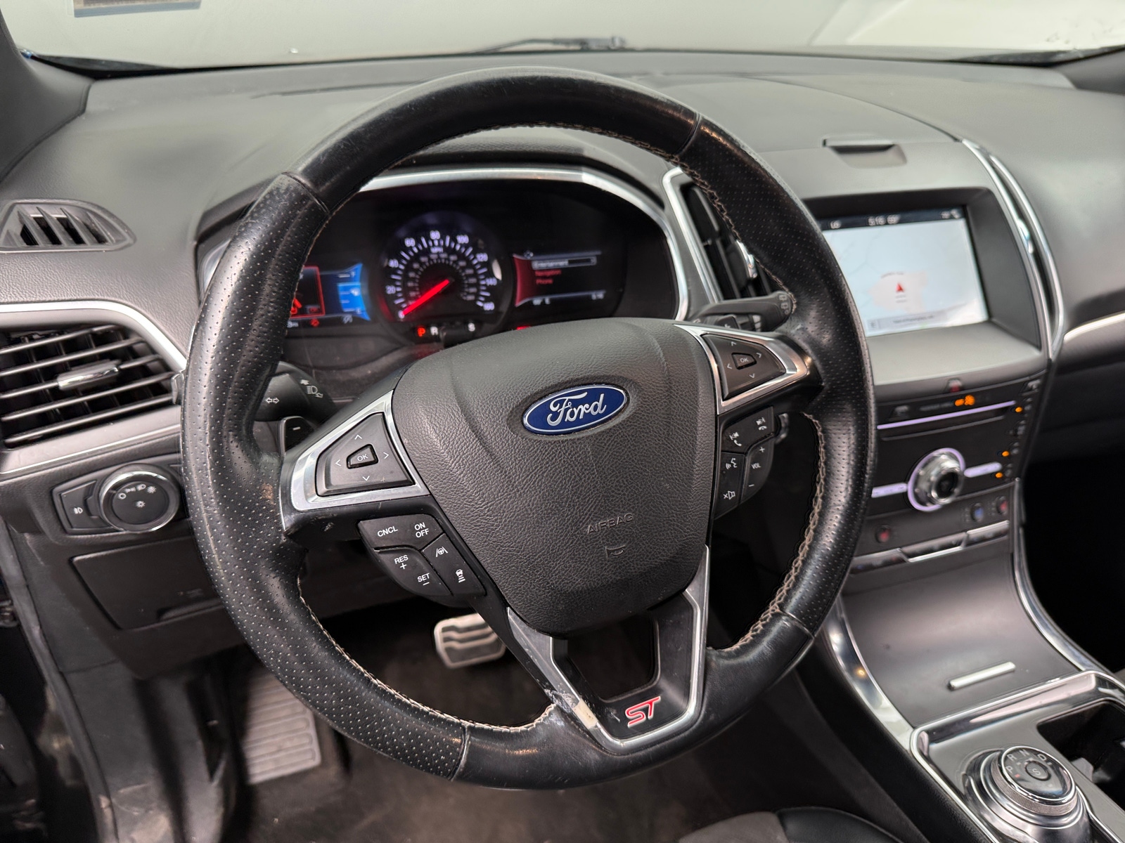 Thumbnail: 2019 Ford Edge - 4