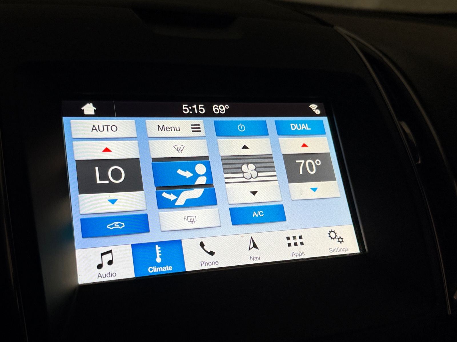 Thumbnail: 2019 Ford Edge - 3