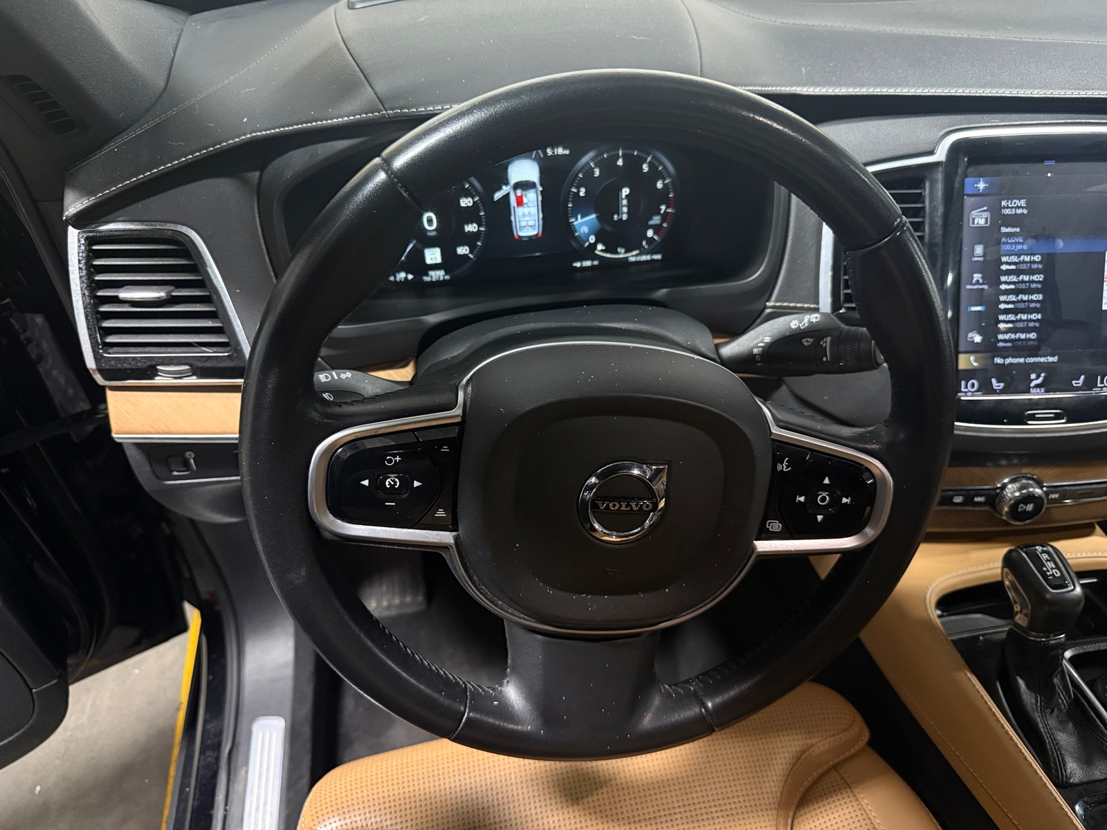Thumbnail: 2018 Volvo XC90 - 4