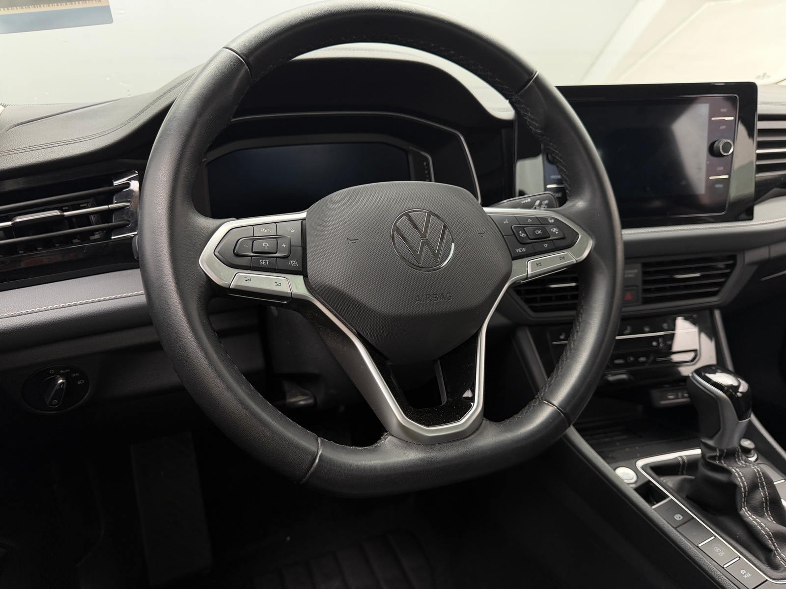 Thumbnail: 2025 Volkswagen Jetta - 4