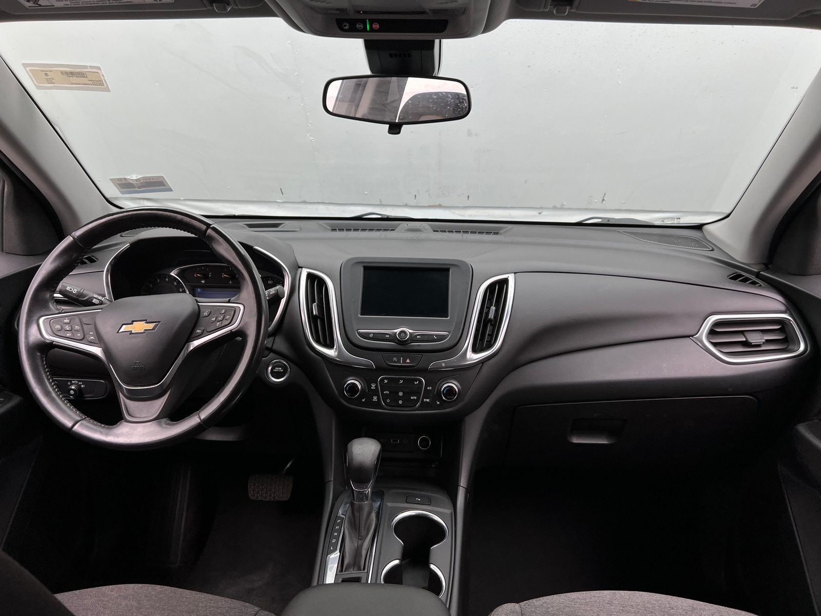 Thumbnail: 2022 Chevrolet Equinox - 3