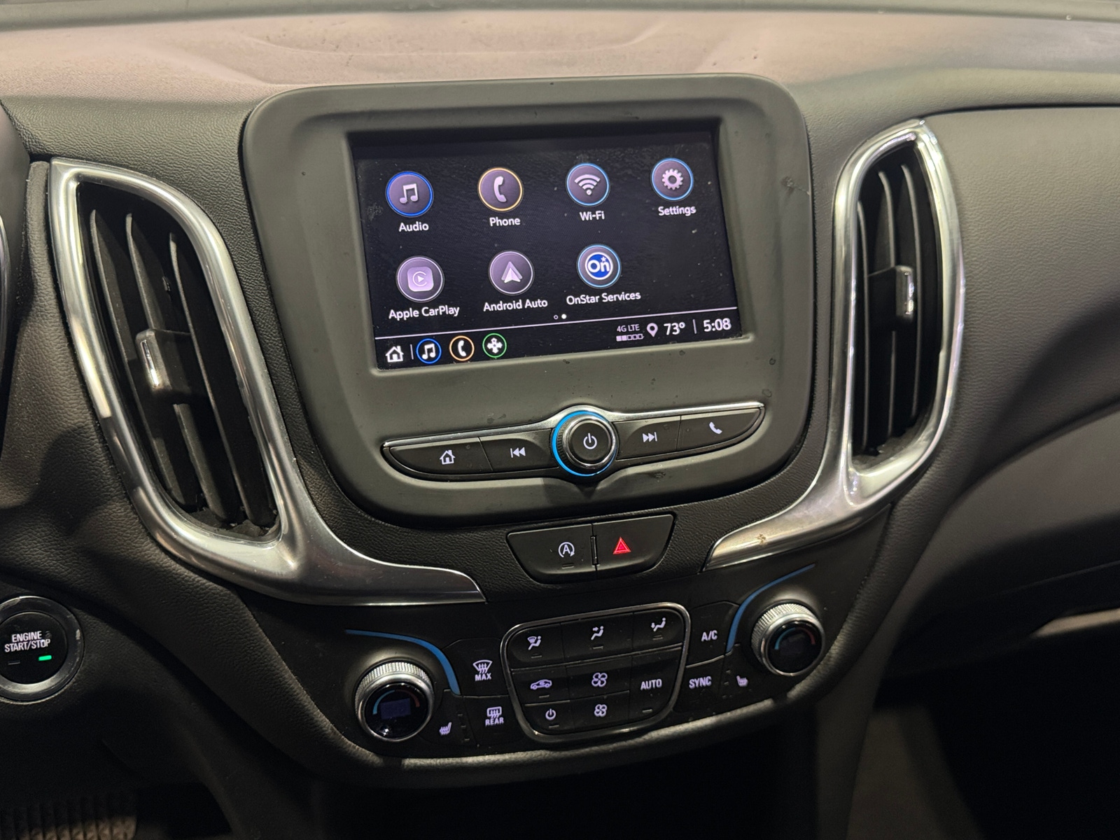 Thumbnail: 2022 Chevrolet Equinox - 4