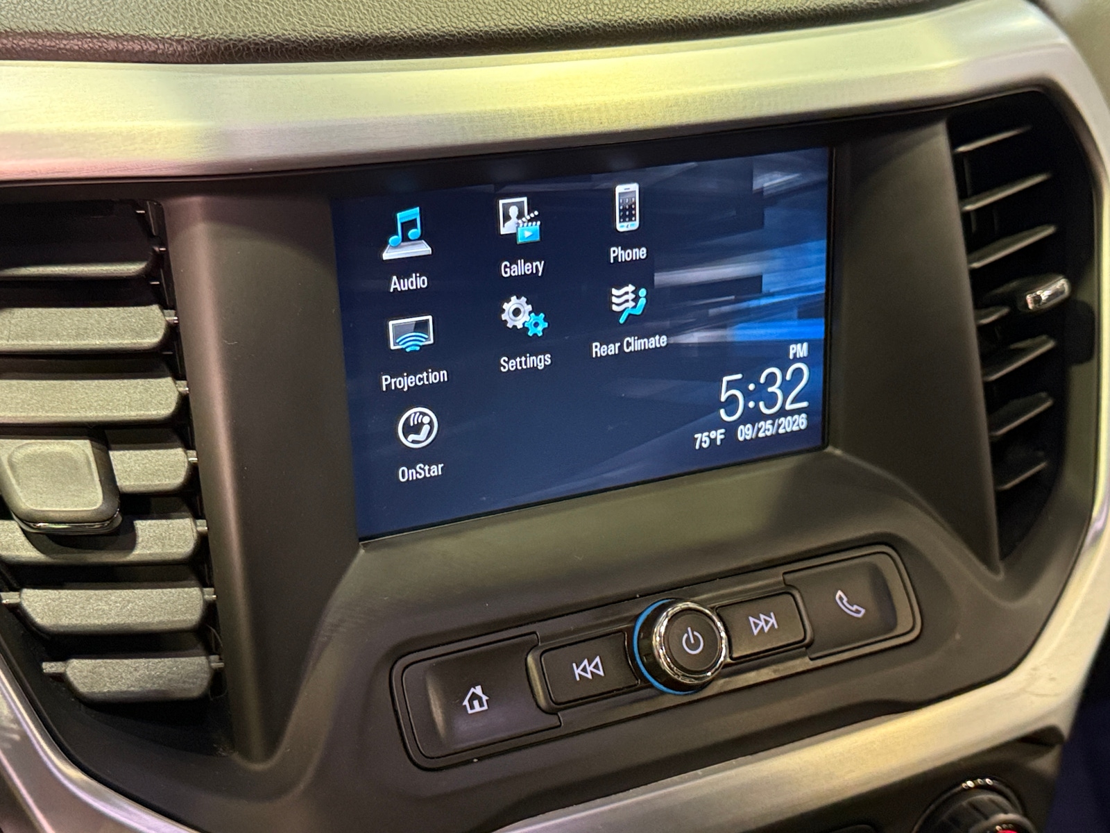Thumbnail: 2018 GMC Acadia - 4