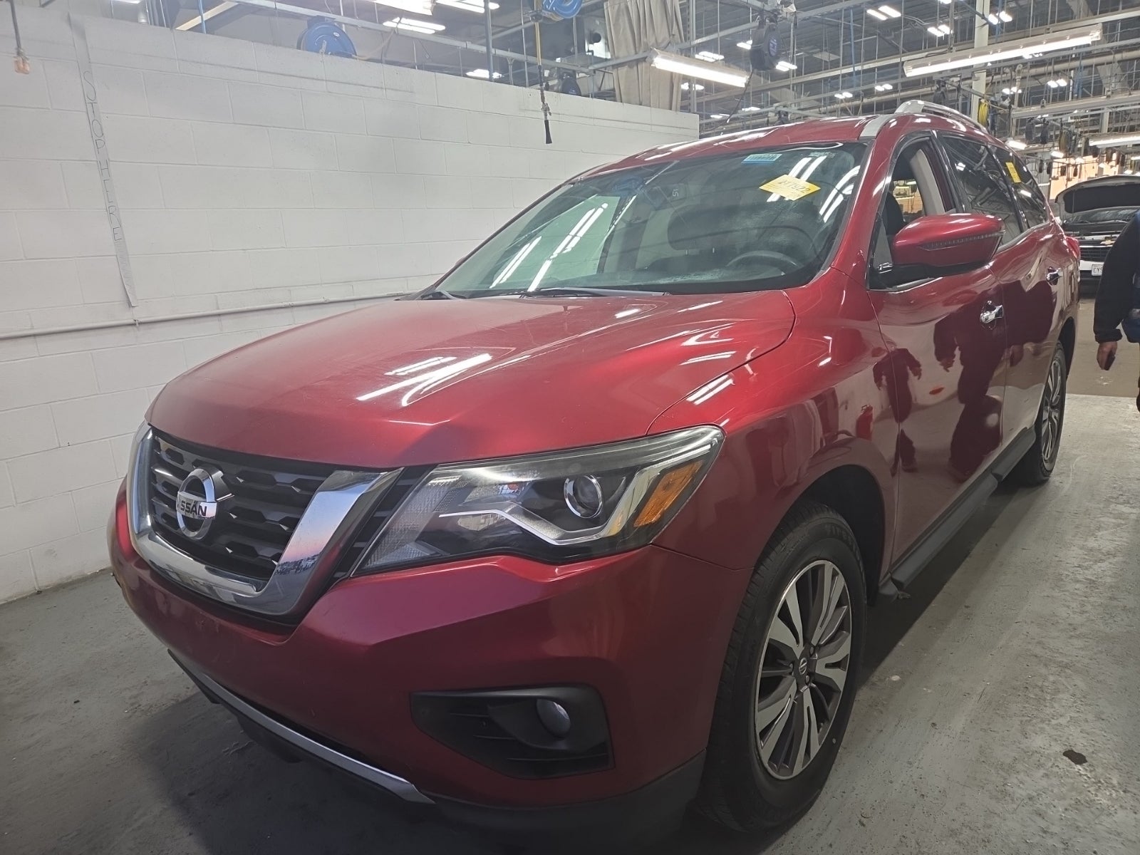 2017 Nissan Pathfinder SV
