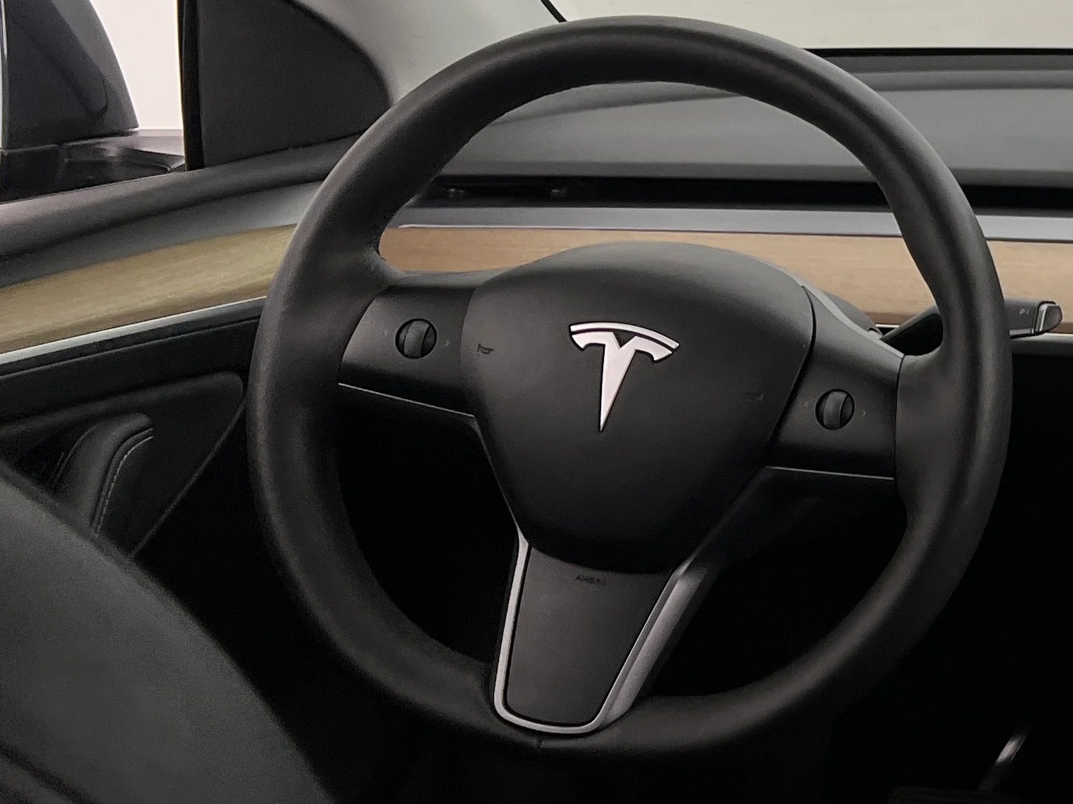 Thumbnail: 2023 Tesla Model Y - 4