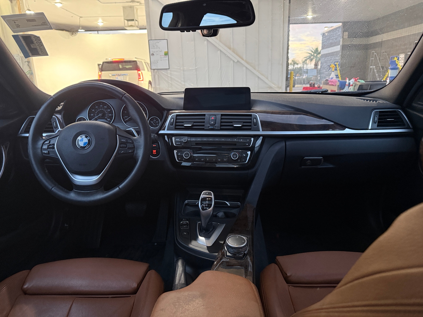 Thumbnail: 2016 BMW 3 Series - 2