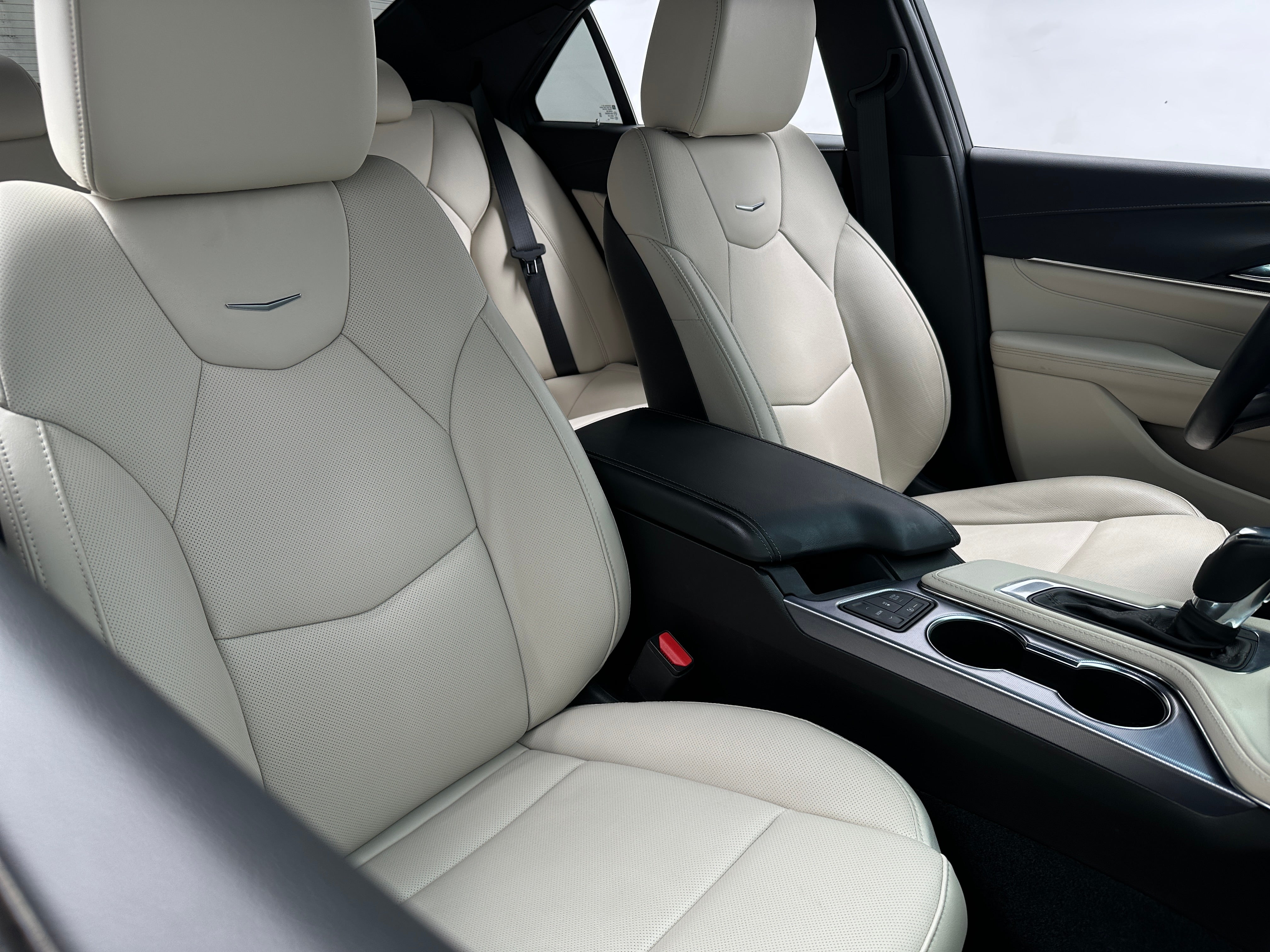 2025 Cadillac CT4