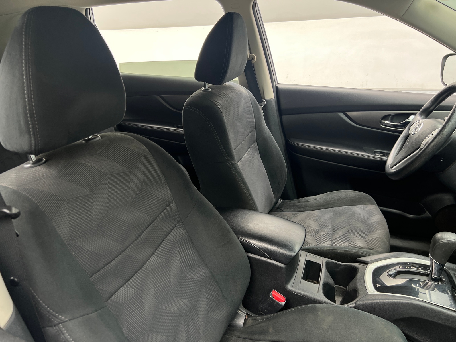 Thumbnail: 2016 Nissan Rogue - 2