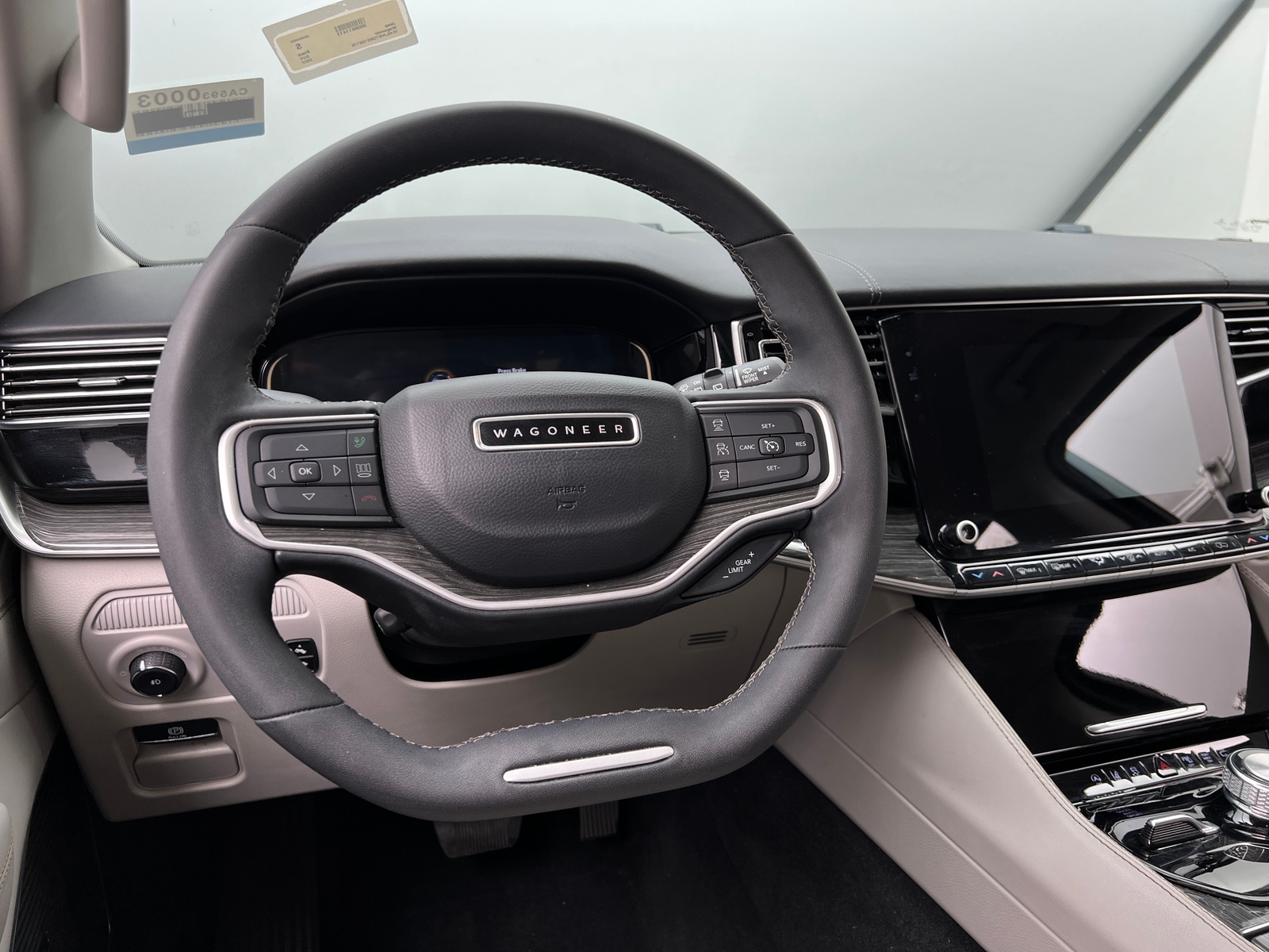 Thumbnail: 2022 Jeep Wagoneer - 4