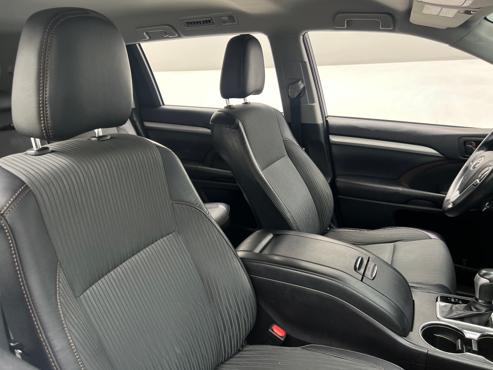 Thumbnail: 2018 Toyota Highlander - 2