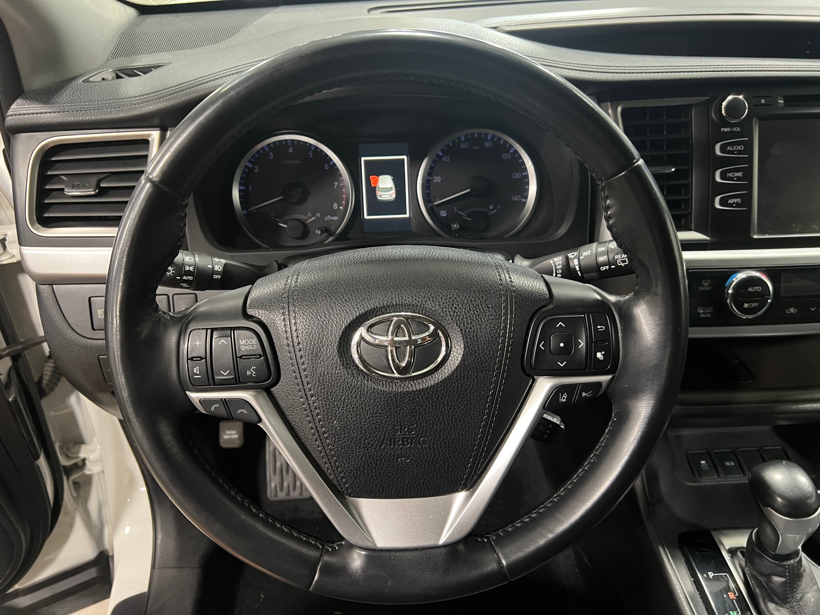Thumbnail: 2018 Toyota Highlander - 5