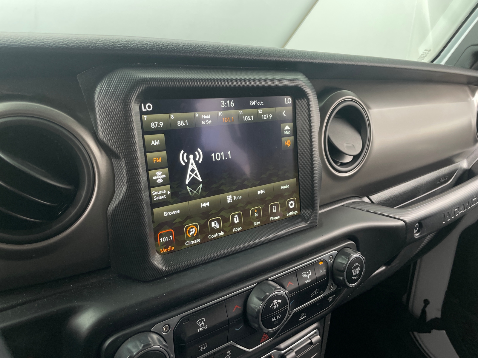 Thumbnail: 2021 Jeep Wrangler - 4