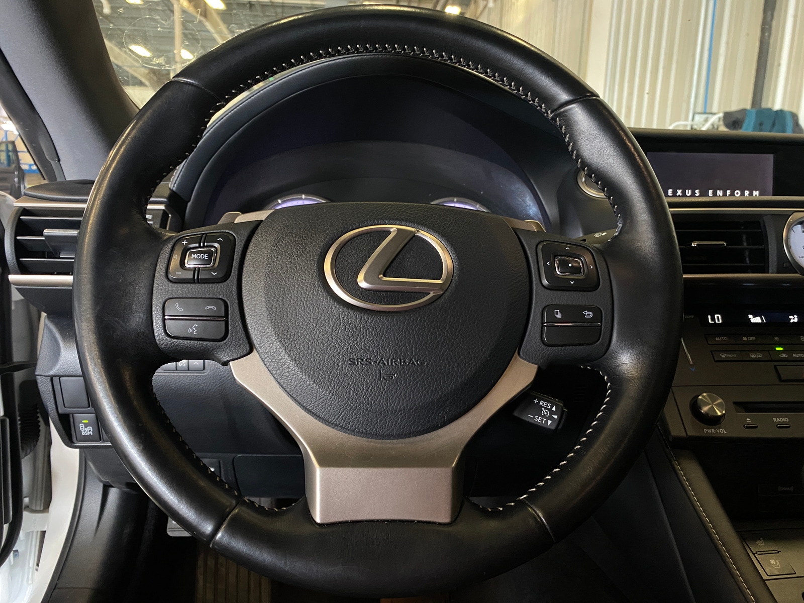 Thumbnail: 2017 Lexus RC - 3