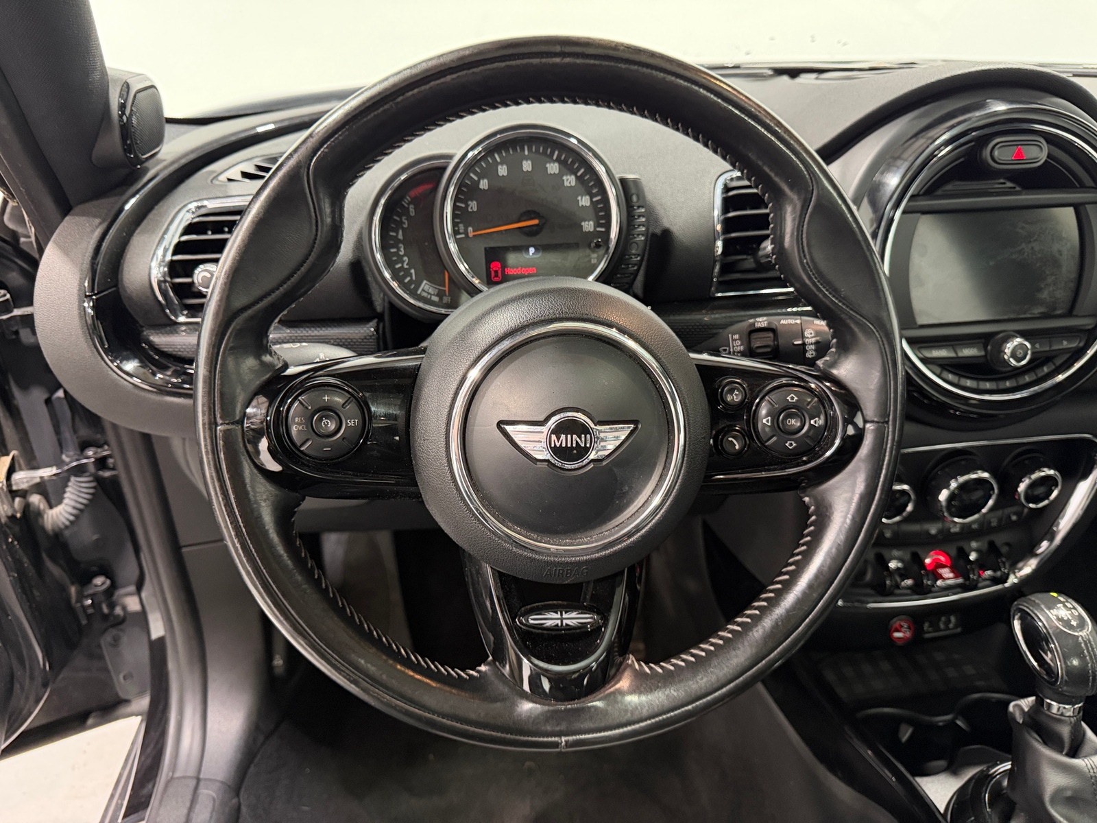 Thumbnail: 2017 MINI Cooper Clubman - 4