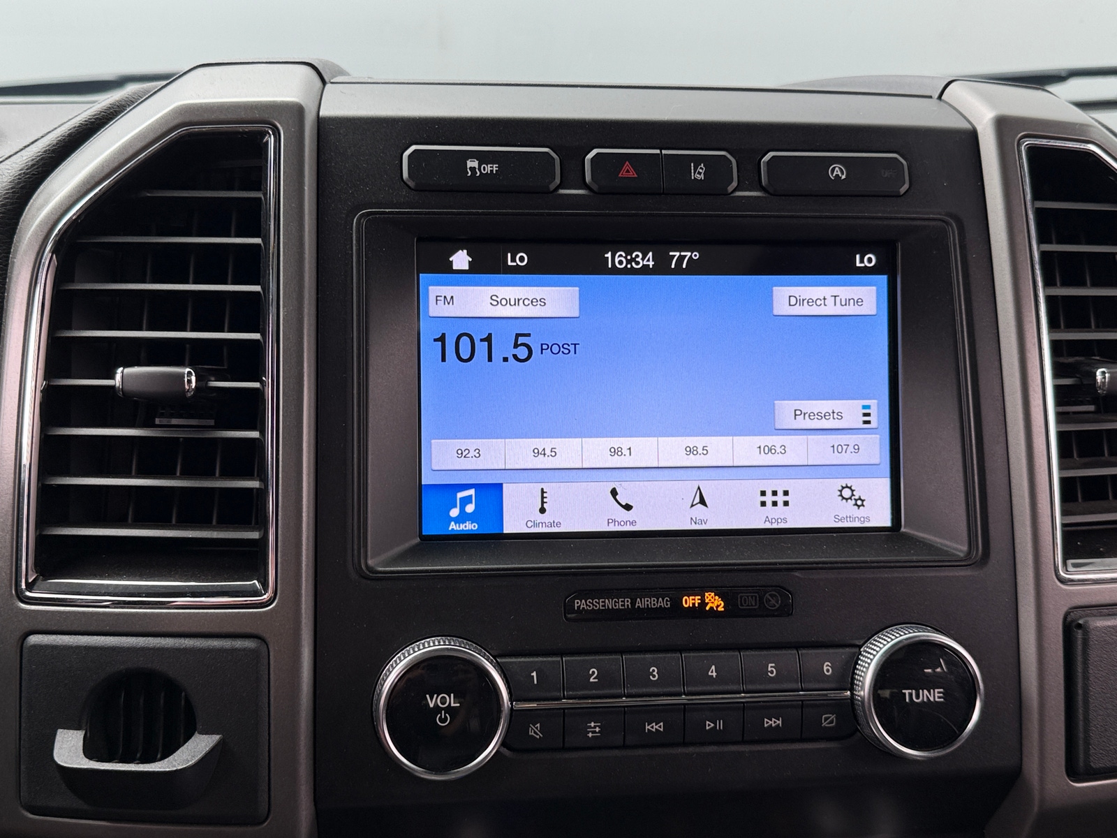 Thumbnail: 2019 Ford Expedition - 3