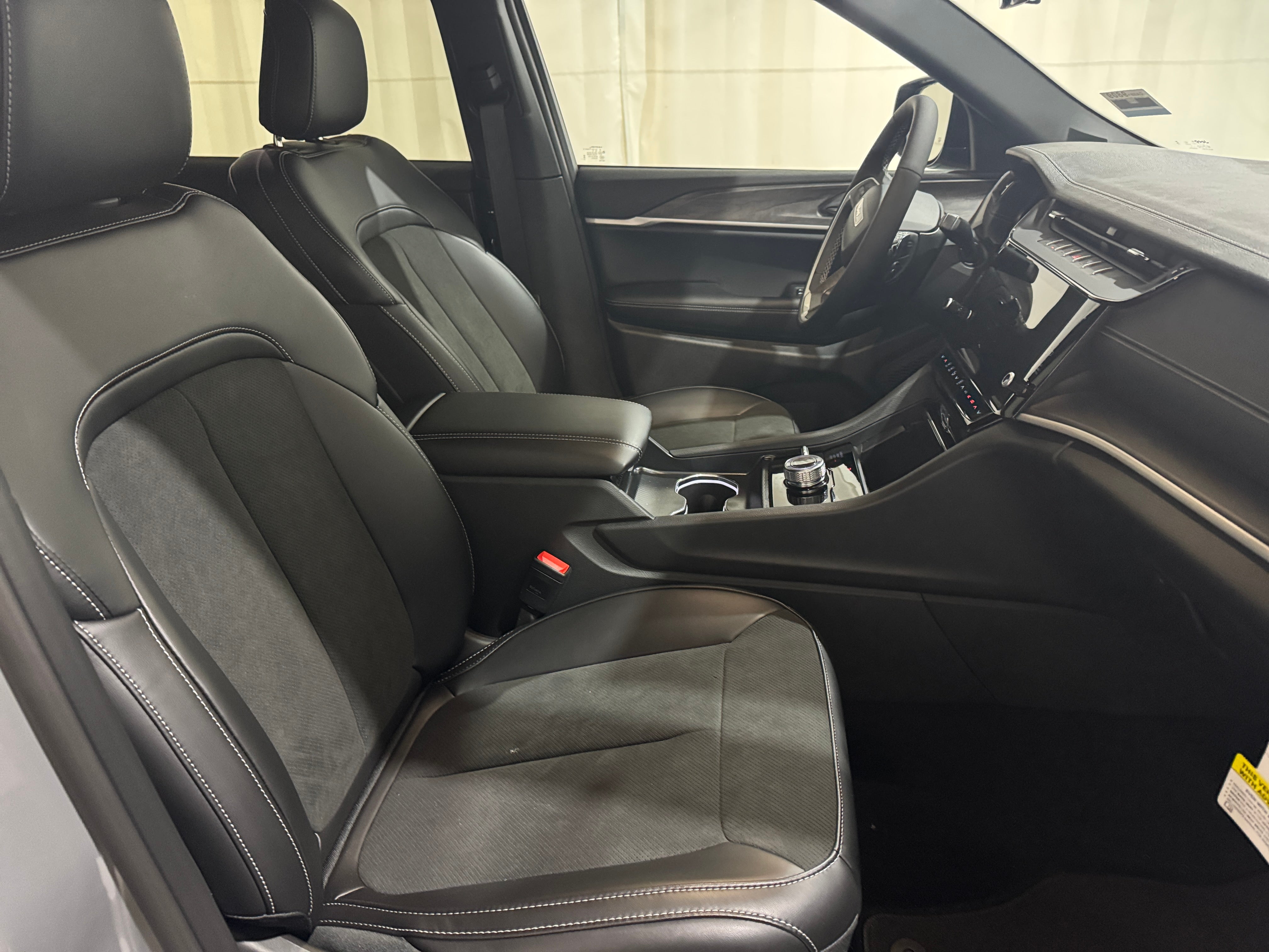 2027 Jeep Grand Cherokee L